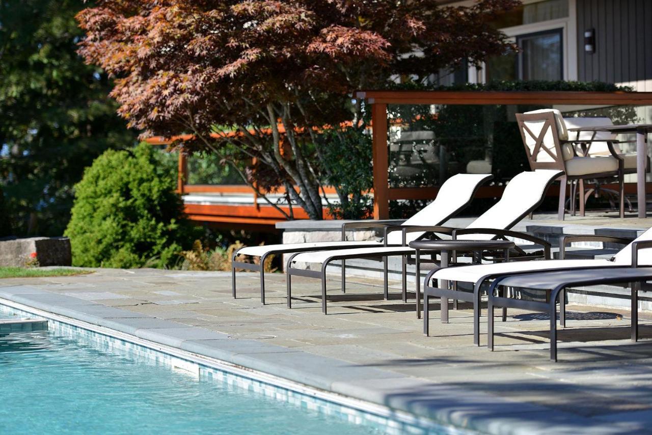 Oceanside Lodge Saanich Inlet North Saanich Exterior foto